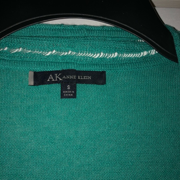 Anne Klein  Shaw collar sweater - Picture 3 of 3